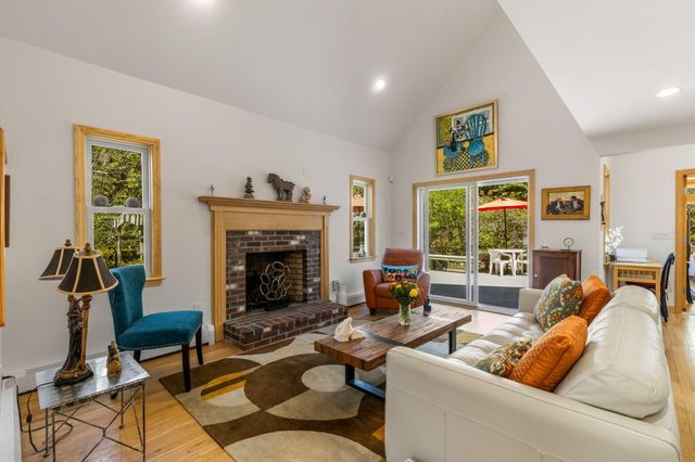 27 Blueberry Avenue, Provincetown, MA 02657