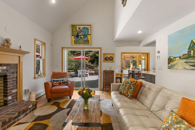 27 Blueberry Avenue, Provincetown, MA 02657