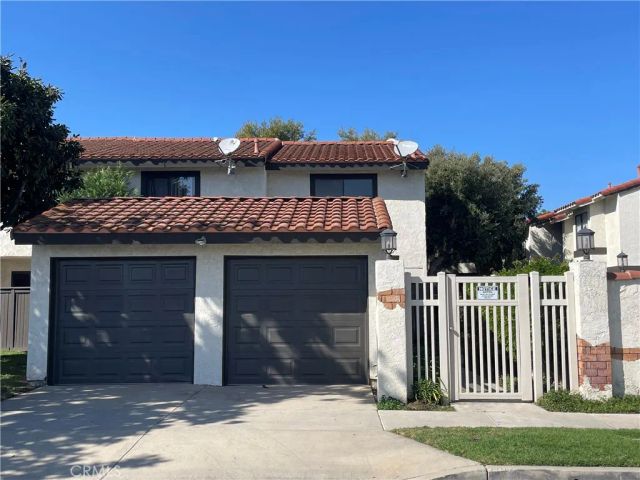 1102 San Juan A, Tustin, CA 92780