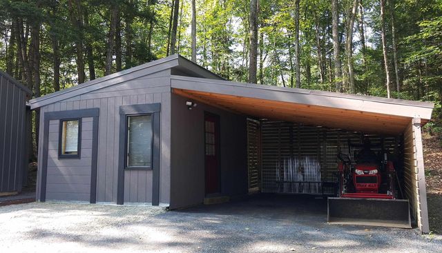 572 Roberts Road, Weathersfield, VT 05156