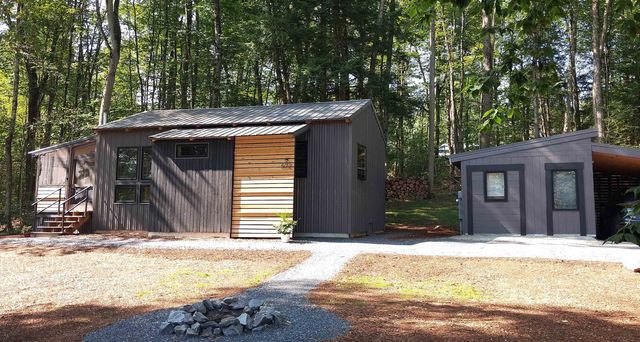 572 Roberts Road, Weathersfield, VT 05156