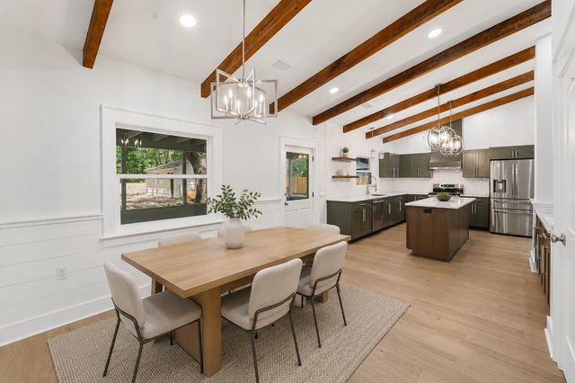 6384 Sc 162, Hollywood, SC 29449