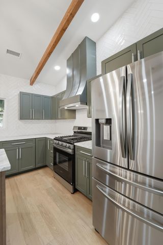 6384 Sc 162, Hollywood, SC 29449