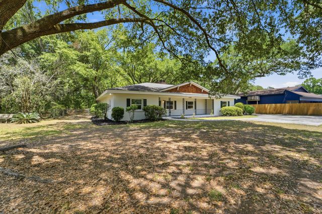 6384 Sc 162, Hollywood, SC 29449