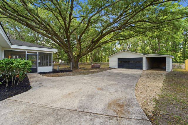 6384 Sc 162, Hollywood, SC 29449