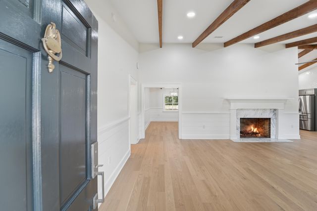 6384 Sc 162, Hollywood, SC 29449