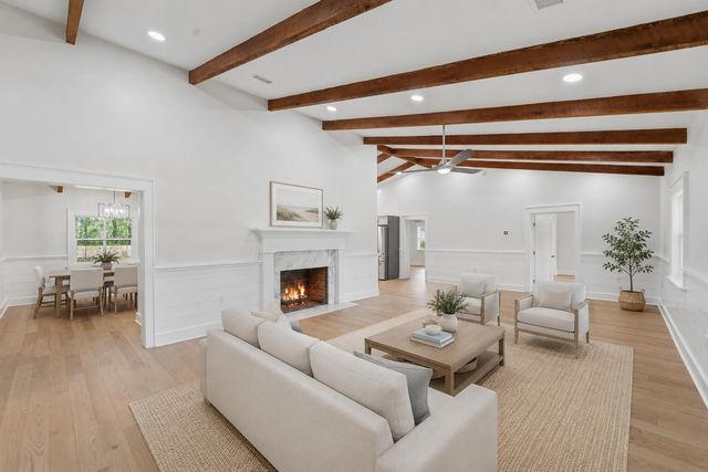6384 Sc 162, Hollywood, SC 29449