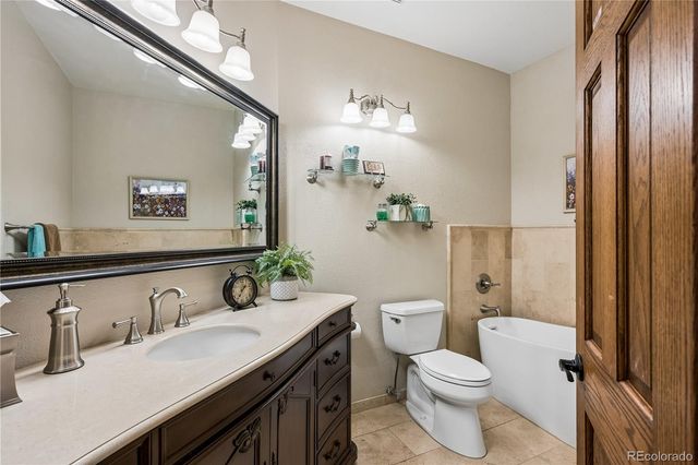2366 Wynterbrook Drive, Littleton, CO 80126