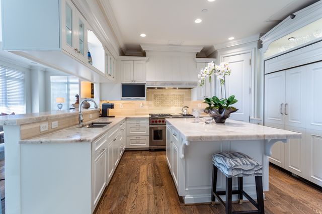 2525 N PEARL Street 1005, Dallas, TX 75201