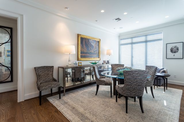 2525 N PEARL Street 1005, Dallas, TX 75201