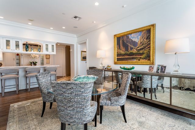 2525 N PEARL Street 1005, Dallas, TX 75201