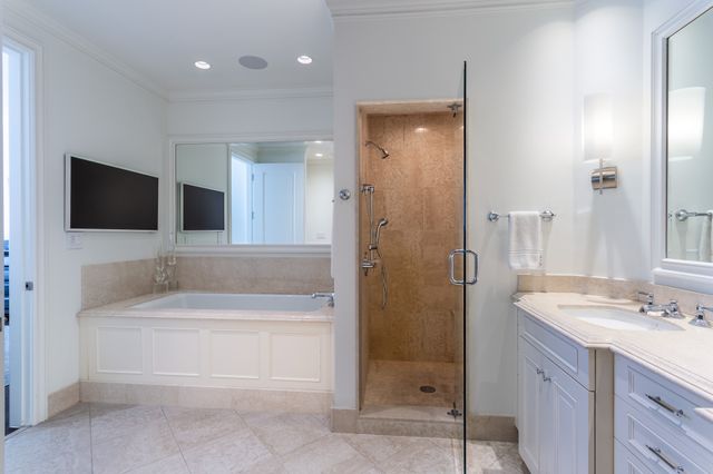 2525 N PEARL Street 1005, Dallas, TX 75201