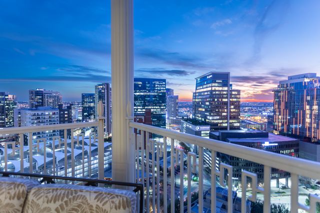 2525 N PEARL Street 1005, Dallas, TX 75201