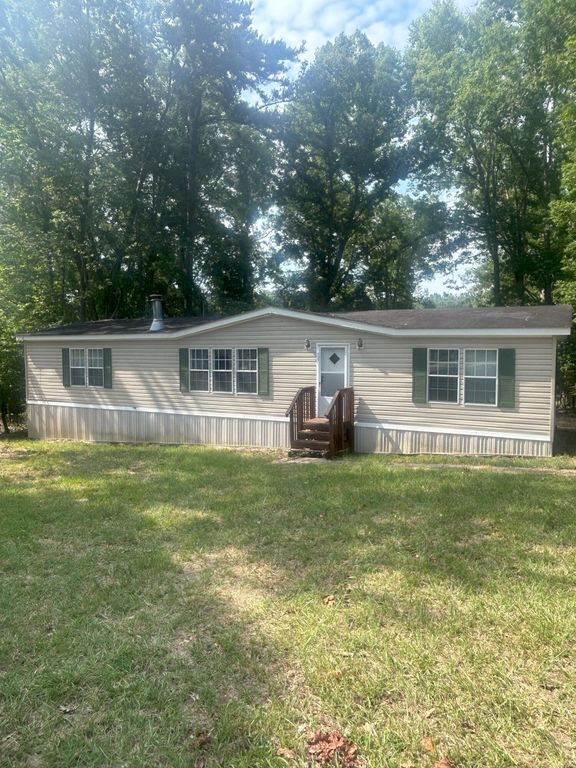 126 Rocky Pointe Road, Prosperity, SC 29127