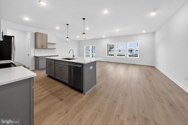 15012 BOATSWAIN AVE, Ellendale, DE 19941