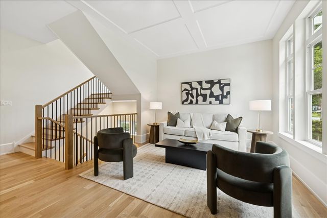 334 S Ashland Avenue, La Grange, IL 60525