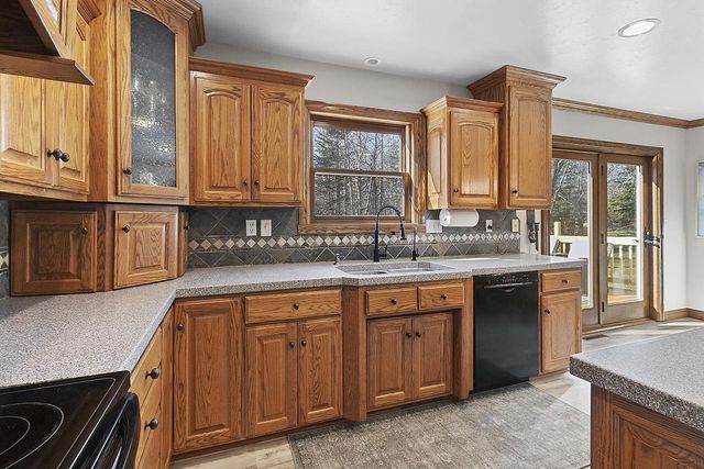 3757 WOODLAND ROAD, Green Bay, WI 54313