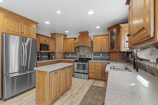 3757 WOODLAND ROAD, Green Bay, WI 54313
