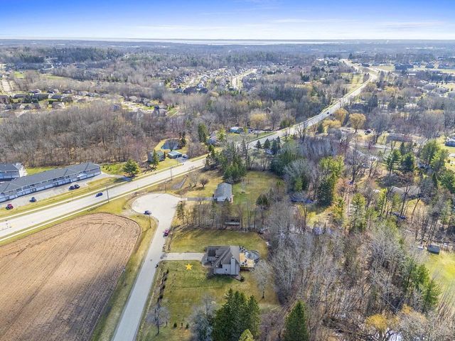 3757 WOODLAND ROAD, Green Bay, WI 54313