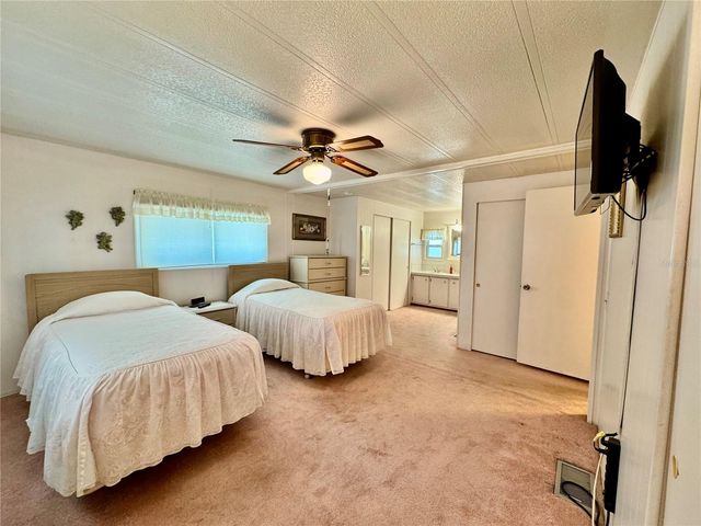 5511 DENMARK DRIVE, Bradenton, FL 34207