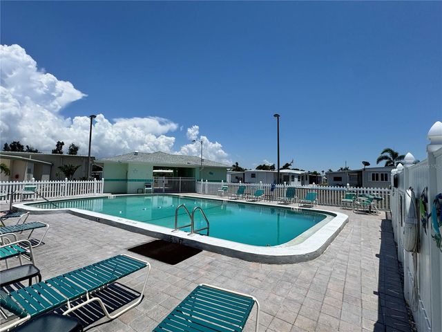 5511 DENMARK DRIVE, Bradenton, FL 34207