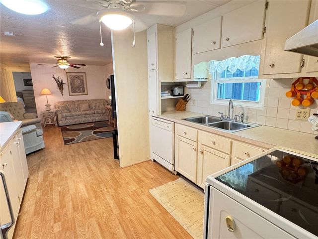 5511 DENMARK DRIVE, Bradenton, FL 34207