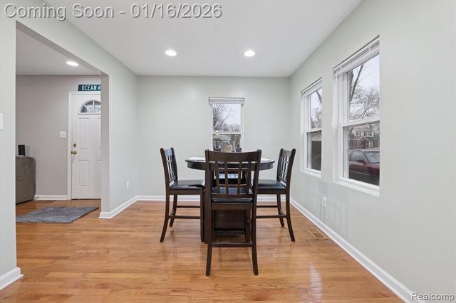 537 Andresen Court, Hazel Park, MI 48030