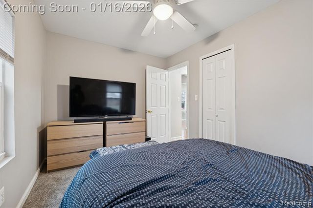 537 Andresen Court, Hazel Park, MI 48030