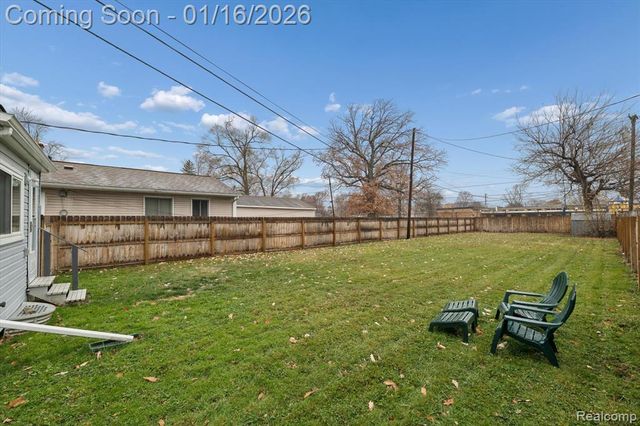 537 Andresen Court, Hazel Park, MI 48030