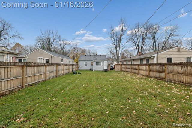 537 Andresen Court, Hazel Park, MI 48030