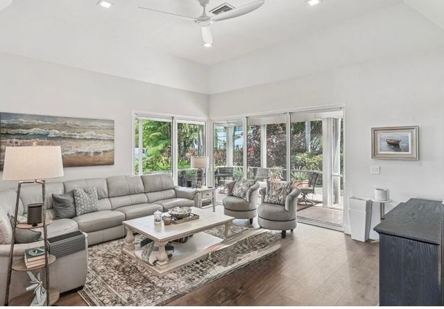 660 Forsyth Street 7, Boca Raton, FL 33487