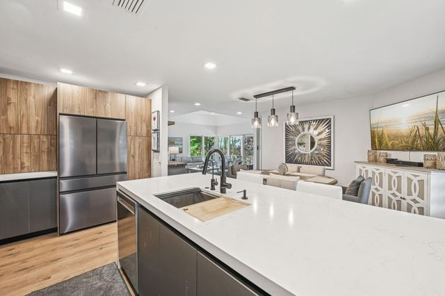 660 Forsyth Street 7, Boca Raton, FL 33487