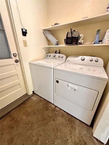 4325 Kinglet, Houston, TX 77035