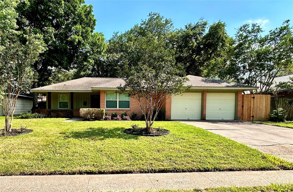 4325 Kinglet, Houston, TX 77035