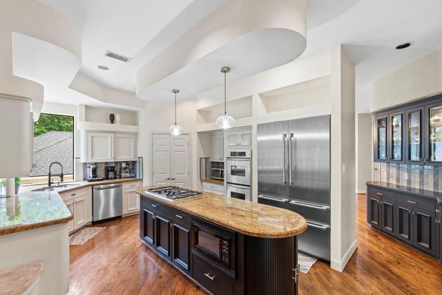 95 N Windsail Place N, The Woodlands, TX 77381