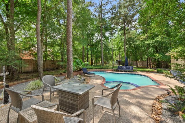 95 N Windsail Place N, The Woodlands, TX 77381