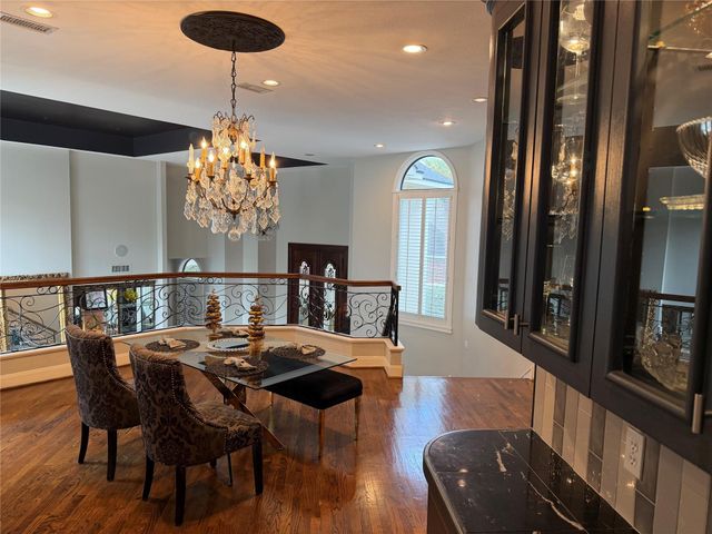 95 N Windsail Place N, The Woodlands, TX 77381