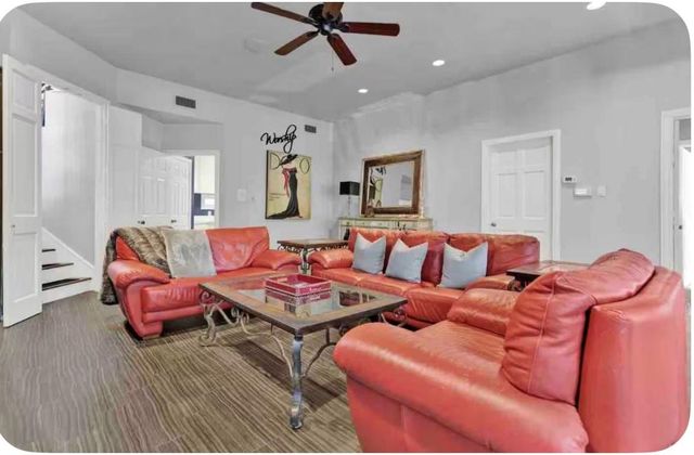 95 N Windsail Place N, The Woodlands, TX 77381