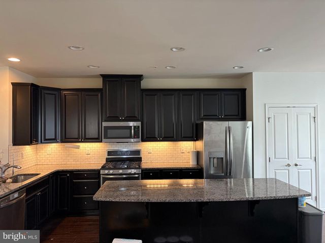 225 QUARRY POINT RD, Malvern, PA 19355