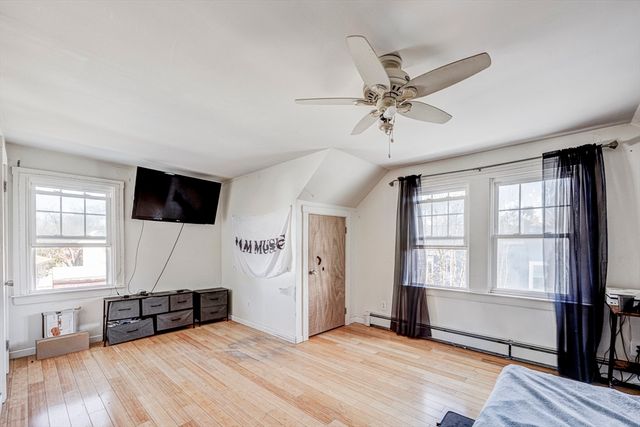 707 Hathaway Rd, New Bedford, MA 02740