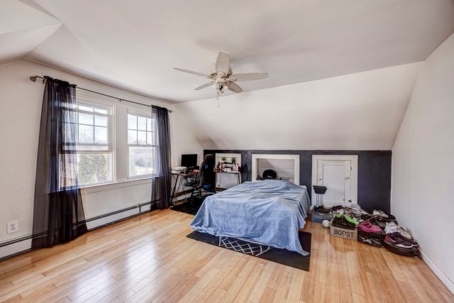 707 Hathaway Rd, New Bedford, MA 02740