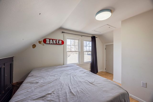 707 Hathaway Rd, New Bedford, MA 02740