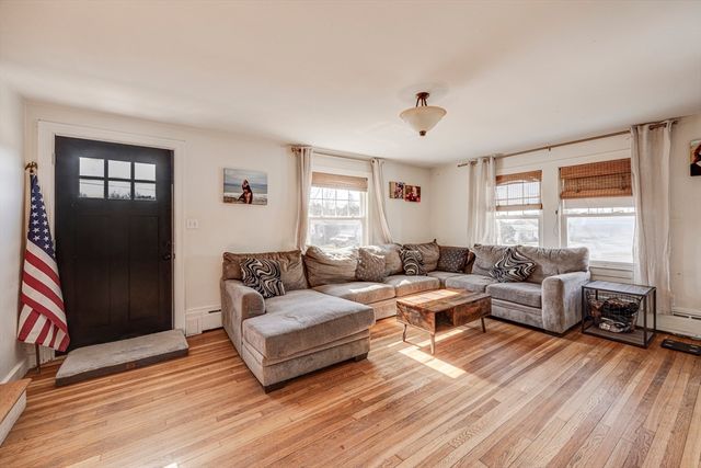 707 Hathaway Rd, New Bedford, MA 02740