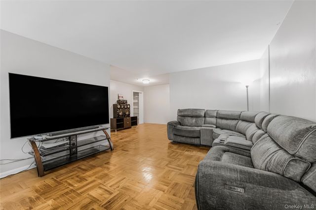 1234 Midland Avenue 1c, Bronxville, NY 10708