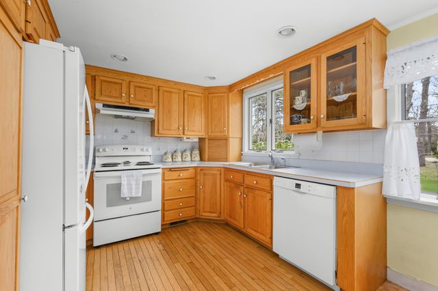 535 School House Road, Eastham, MA 02642