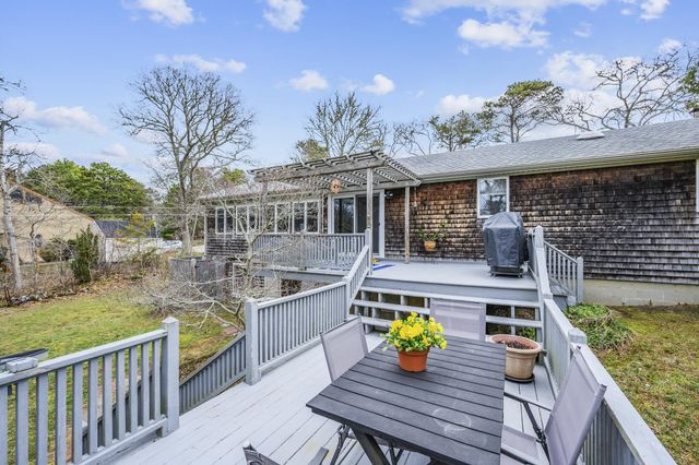 535 School House Road, Eastham, MA 02642