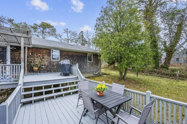 535 School House Road, Eastham, MA 02642