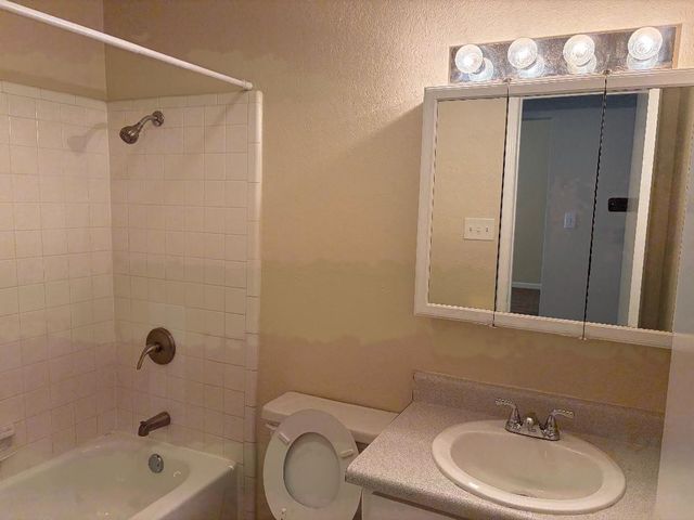 6309 Elm Springs Drive, Arlington, TX 76001