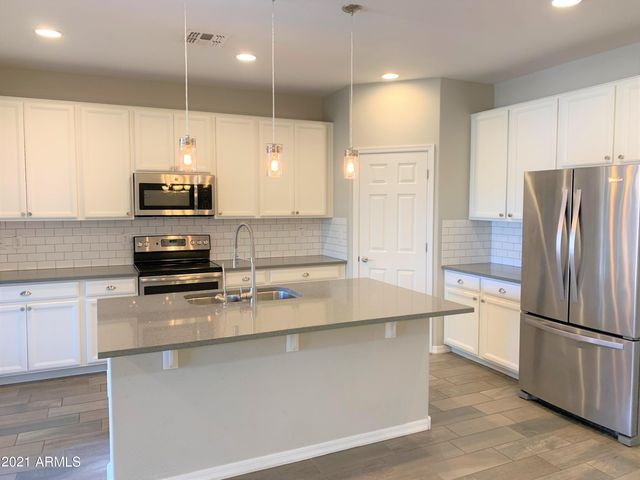 334 N 79th Place, Mesa, AZ 85207