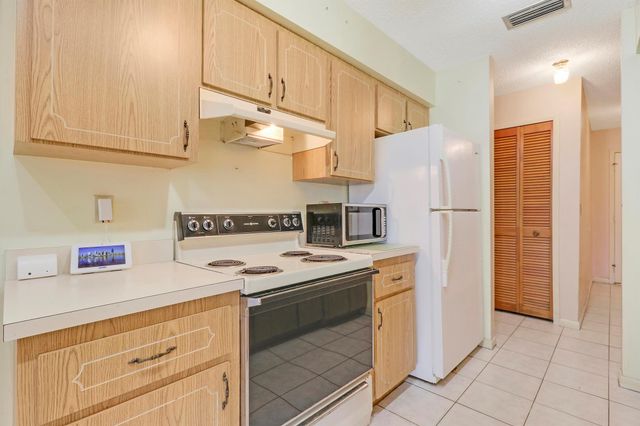 7401 Winter Garden Parkway, Fort Pierce, FL 34951